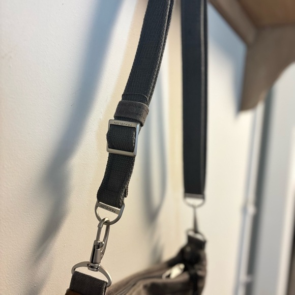 Travelon Anti-theft Heritage Hobo Bag - Picture 5 of 7